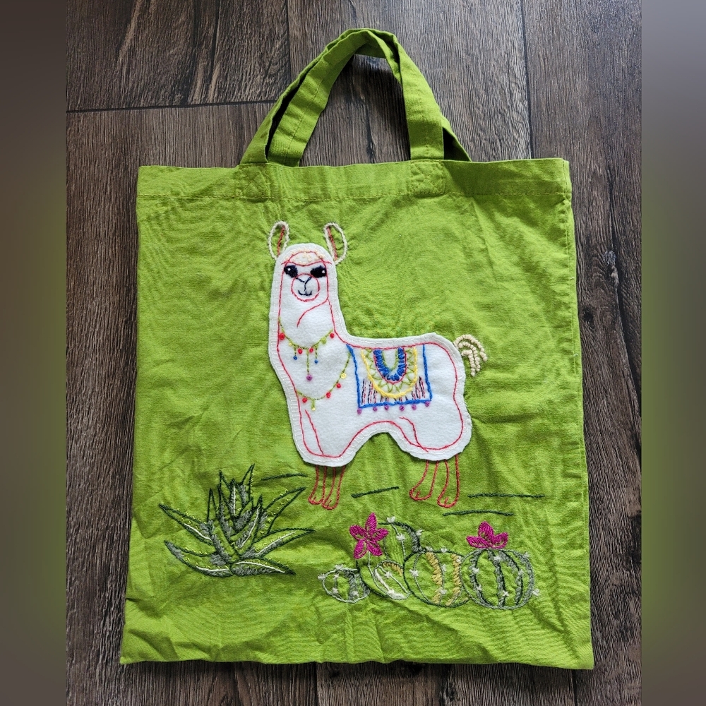 Handmade Green Llama Embroidered Bag. 50% Linen 50% Cotton